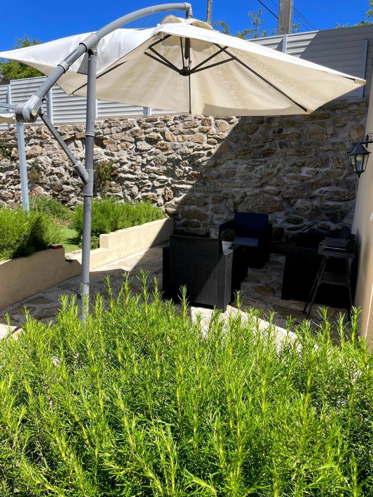 Cantinho D'Aldeia - Jacuzzi Guarda Exterior photo